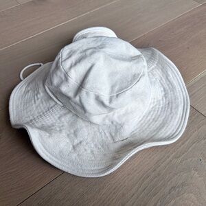 Madewell hucket hat